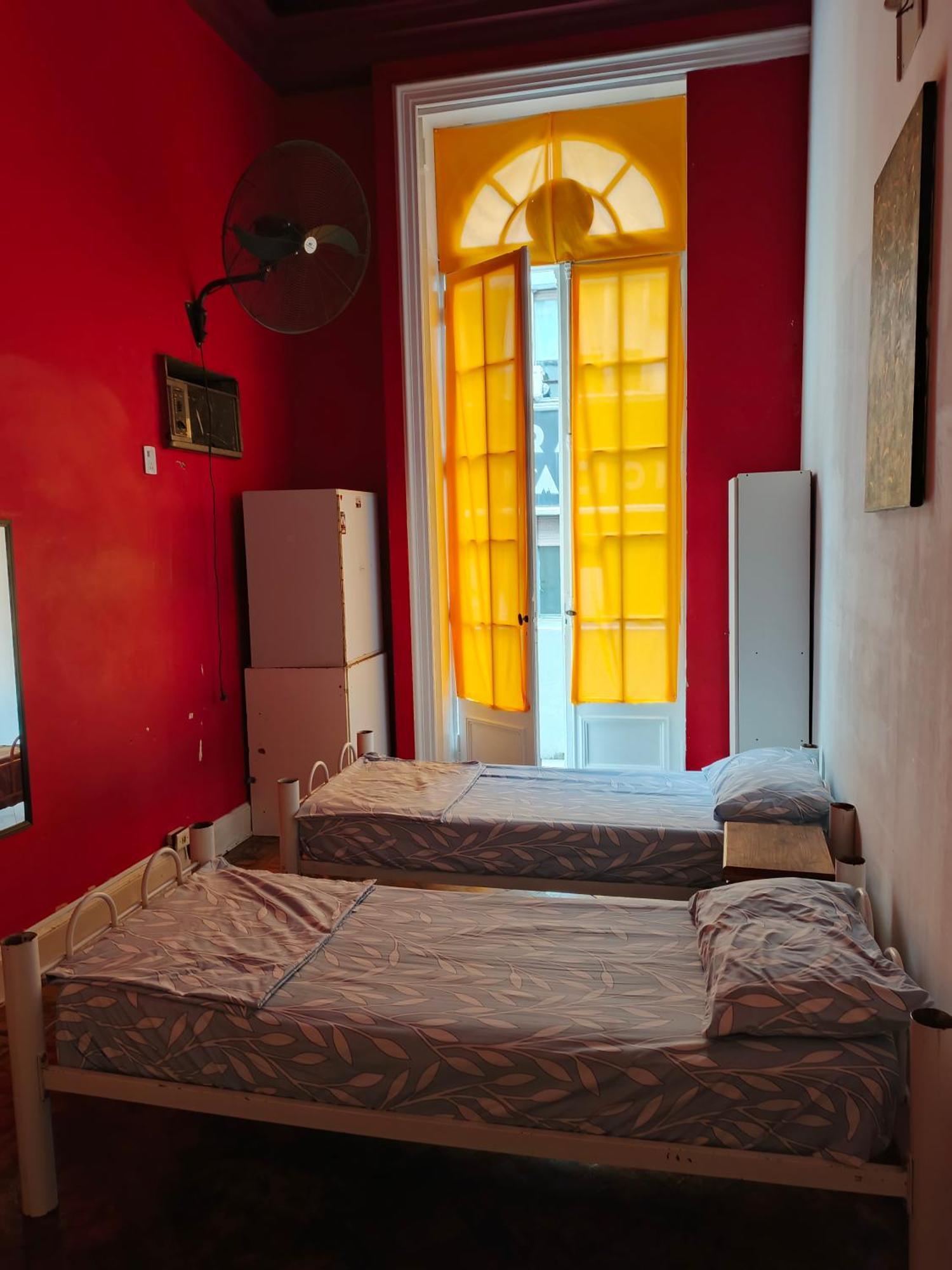 Downtown Morenas Hostel